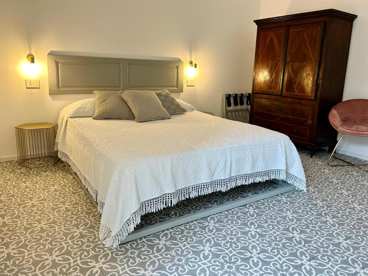 Càbras Palazzo Ma.Ri.Lu.酒店 外观 照片