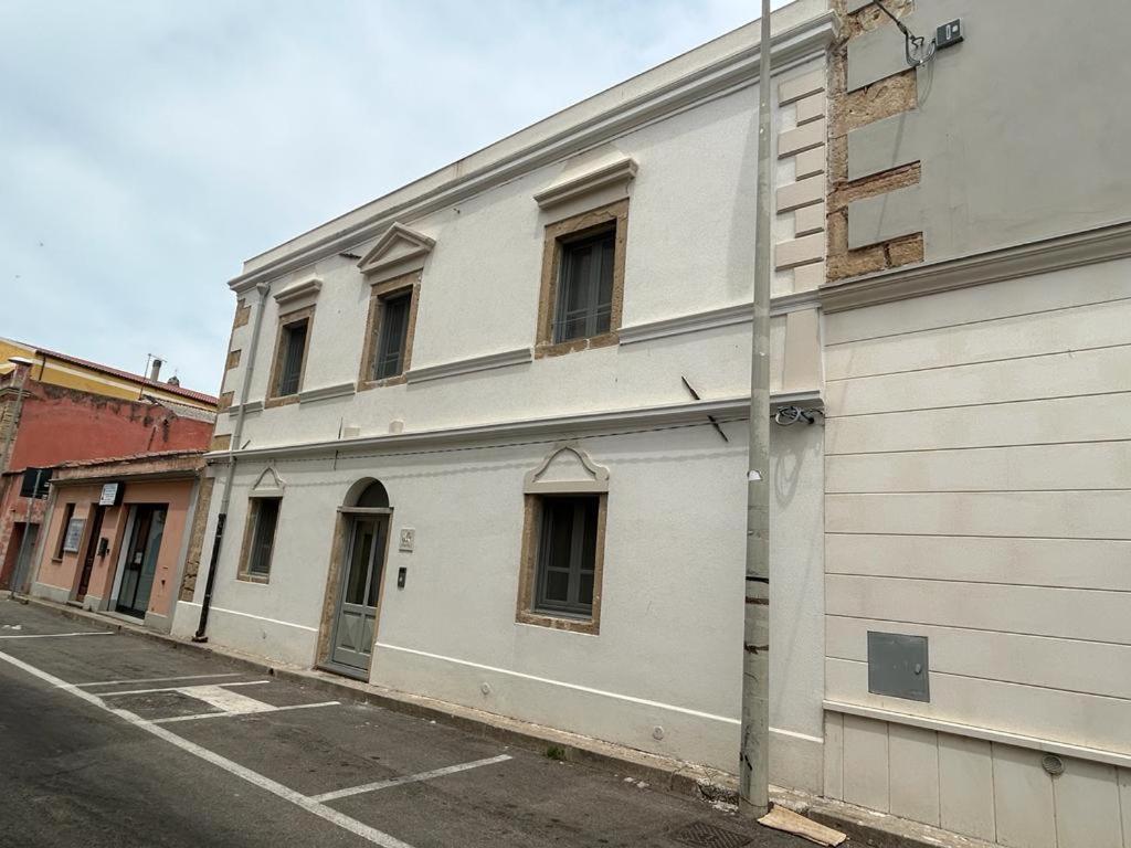 Càbras Palazzo Ma.Ri.Lu.酒店 外观 照片